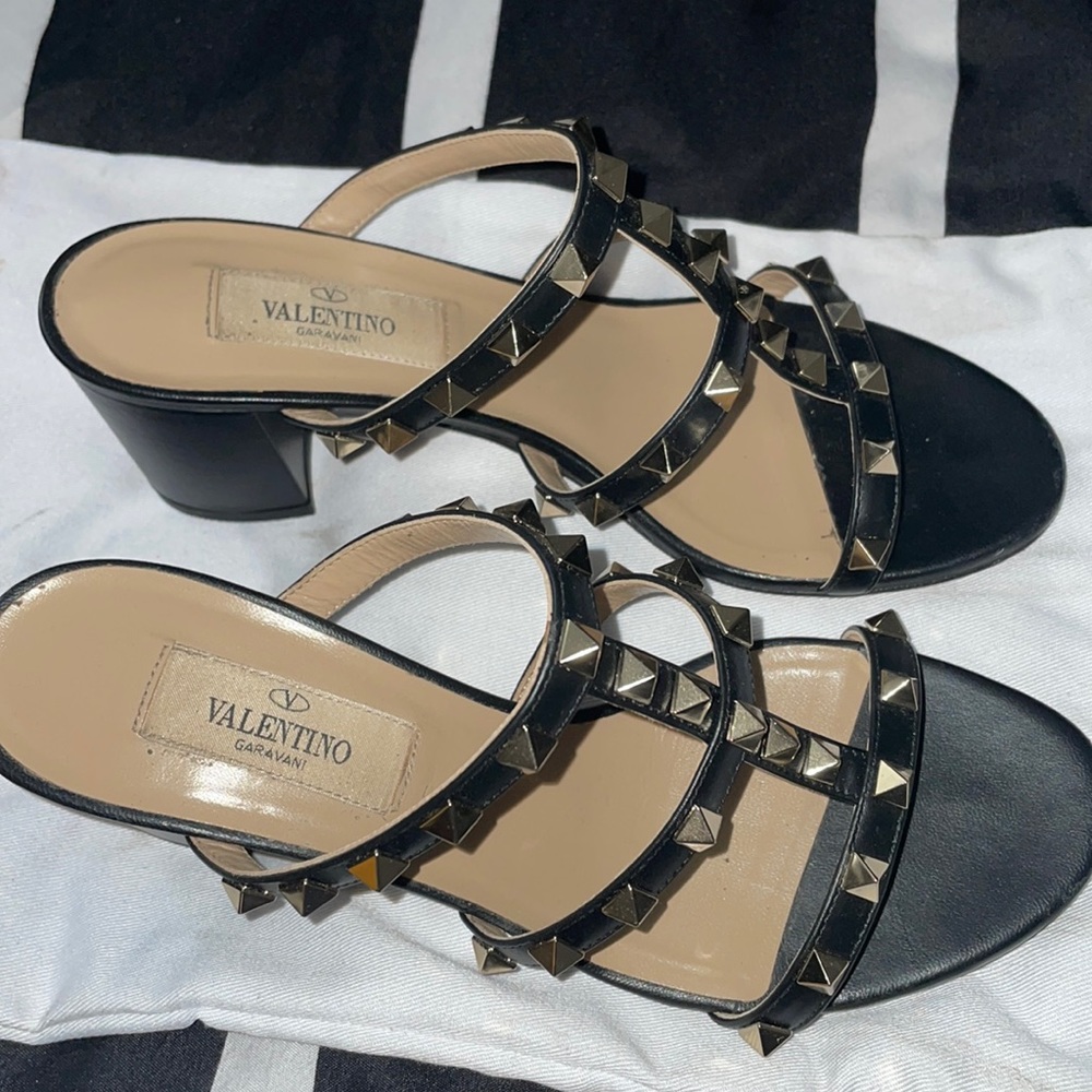 Valentino Garavani Rockstud Slide Sandal Size 36